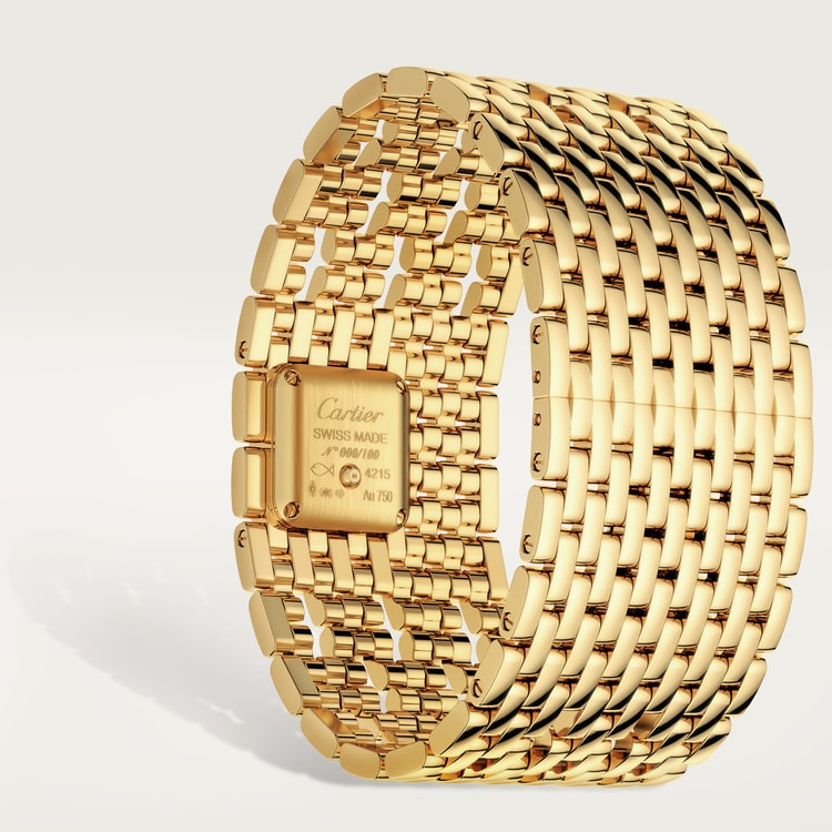 ساعة Panthère de Cartier ميني مقاس 22.4 مم × 19.1 مم، مصنوعة من ذهب أصفر، ميناء فضي بعقارب زرقاء، وسوار من ذهب أصفر، تعمل بحركة كوارتز.