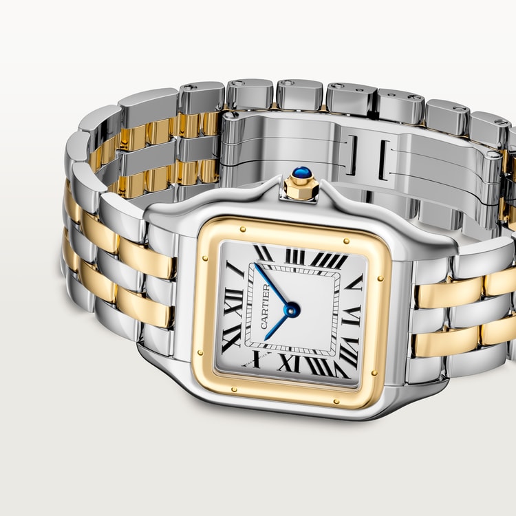 ساعة Panthère de Cartier كبيرة مقاس 42 مم × 31 مم، مصنوعة من الذهب والفولاذ، تاج أزرق، ميناء فضي، سوار من الذهب والفولاذ، تعمل بحركة كوارتز