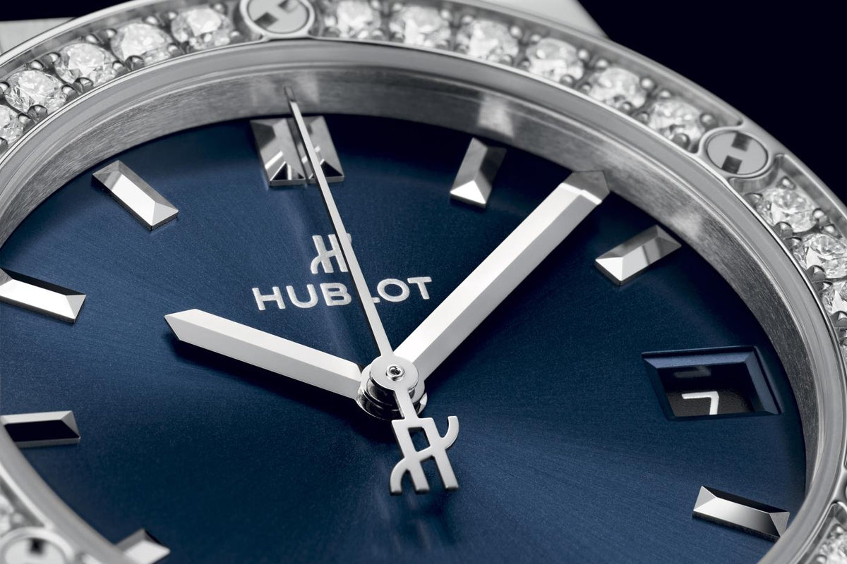 Classic Fusion Titanium Blue Diamonds 33 mm