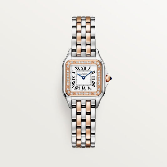 ساعة Panthère de Cartier صغيرة مقاس 22 مم × 30 مم، مصنوعة من الذهب الوردي والفولاذ، إطار مرصع بالألماس، تاج أزرق، ميناء فضي، سوار من الذهب الوردي والفولاذ، حركة كوارتز