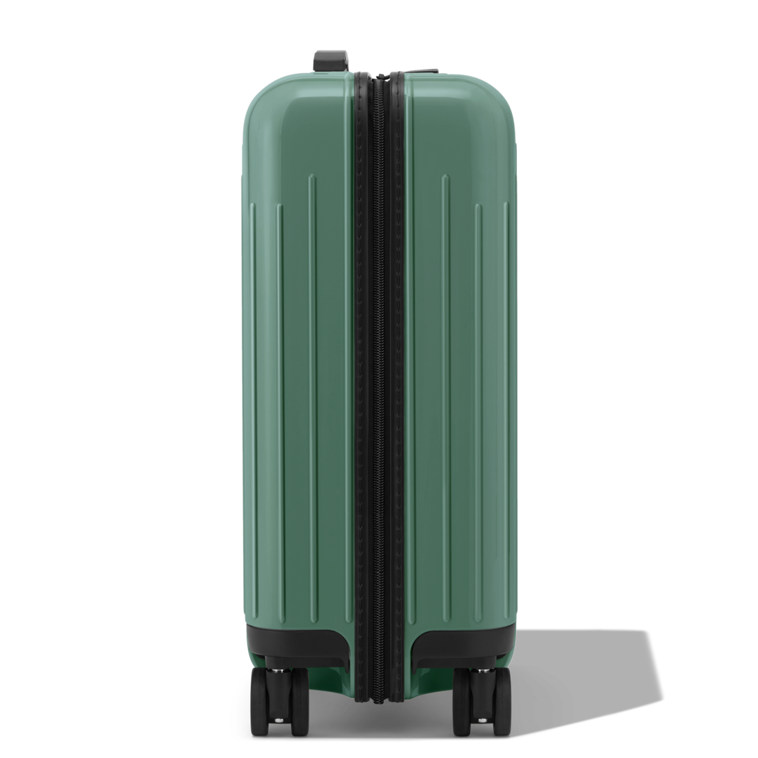 RIMOWA Essential Lite
