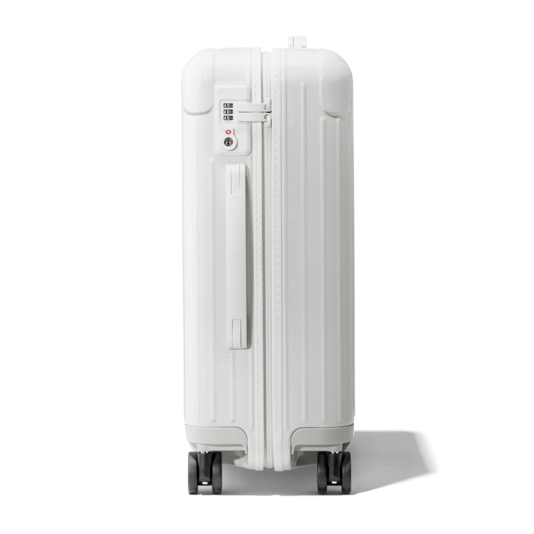 RIMOWA Essential