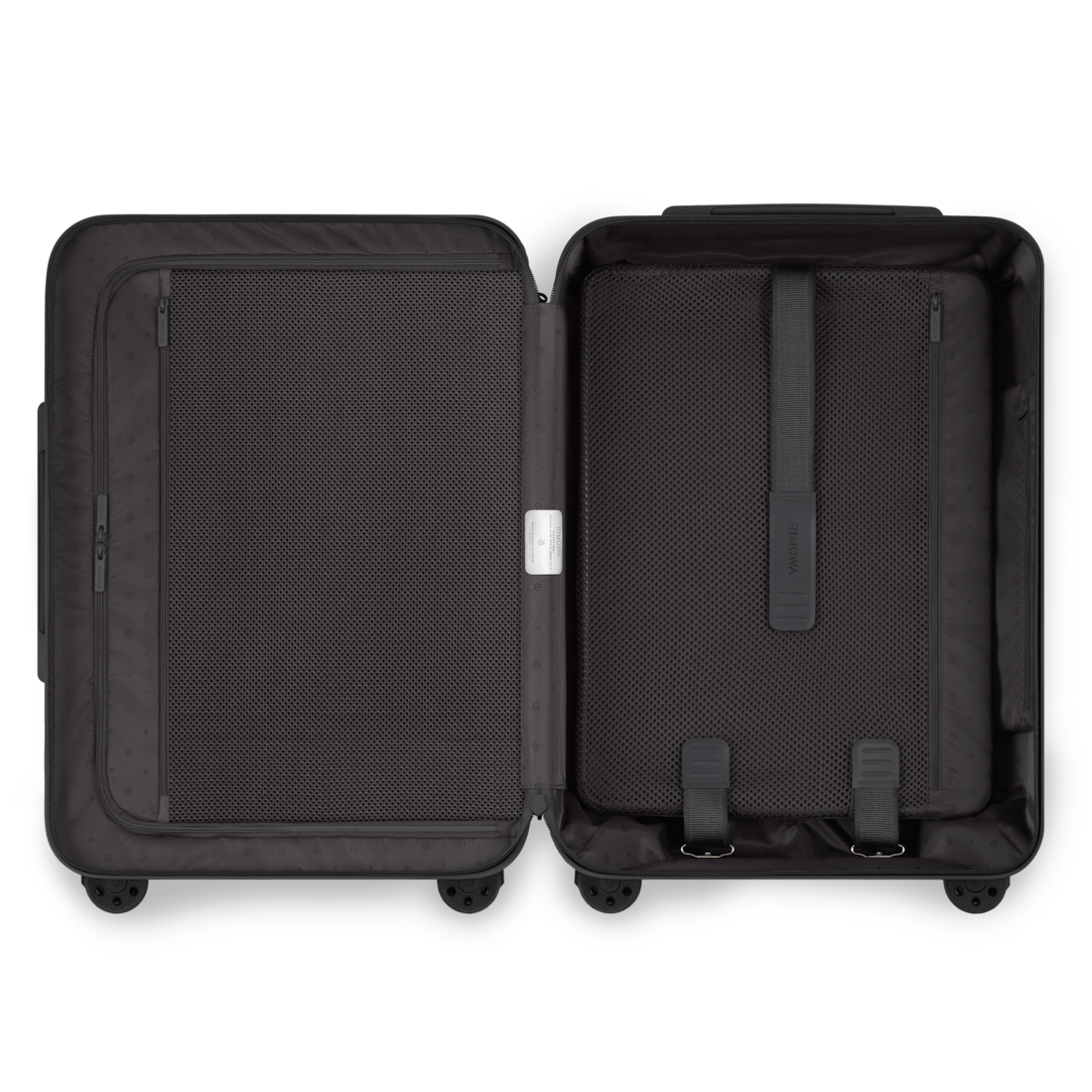 RIMOWA Essential