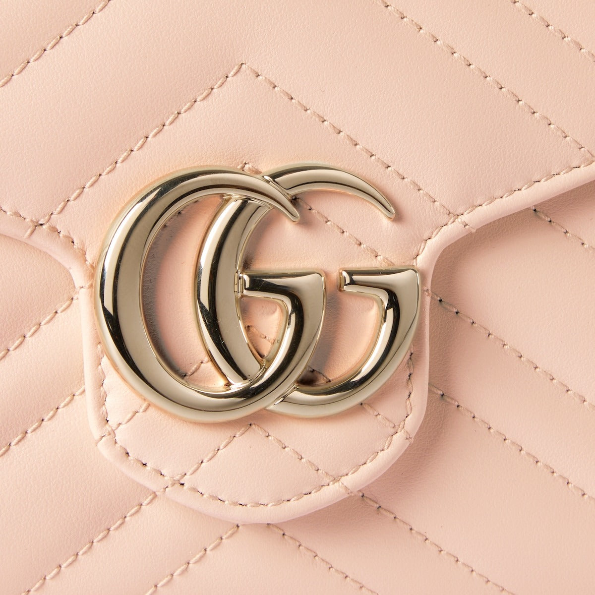 GG Marmont wallet on chain