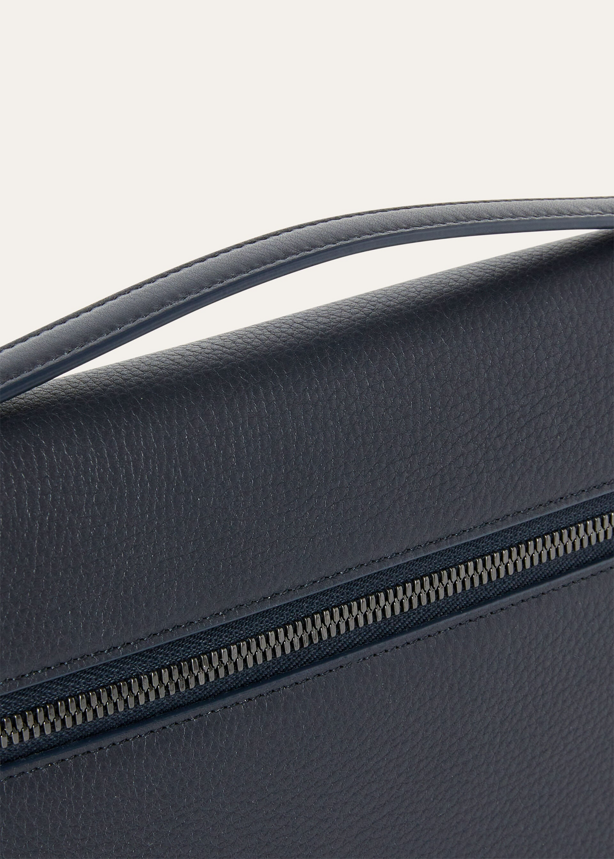 Extra Pouch L29