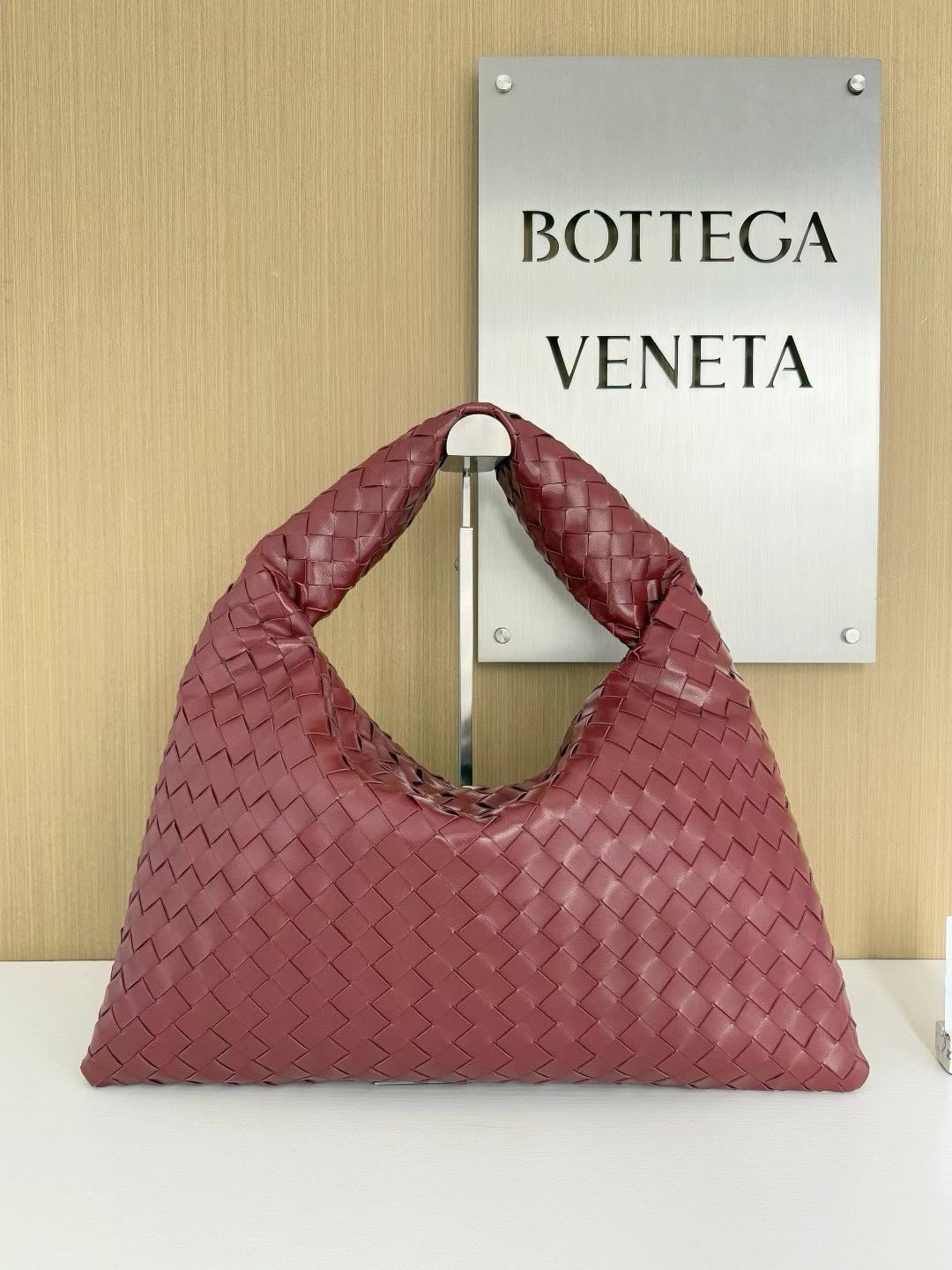 Oversized Woven Hobo Bag with Soft Slouchy Silhouette