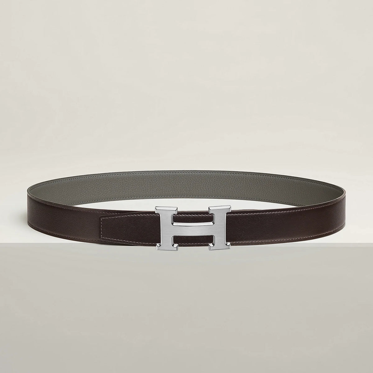 NOIR / GOLD-BLEU MARINE / ÉCORCE H BELT BUCKLE & REVERSIBLE LEATHER STRAP 32 MM