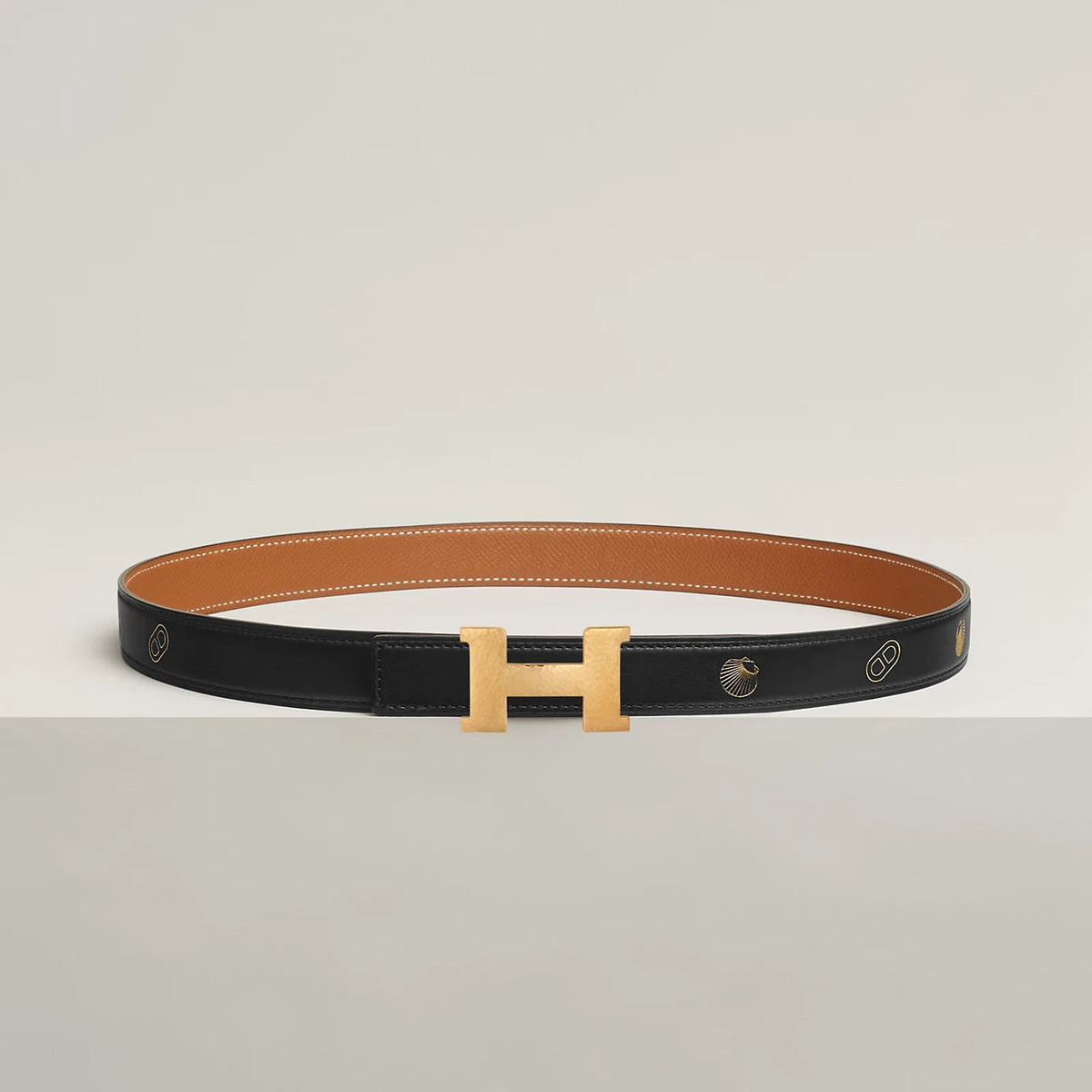 مشبك حزام NOIR / GOLD -HAVANE / MAUVE PÂLE MINI CONSTANCE MARTELEE وحزام جلدي ذو وجهين من HERMÈS SUR MER 24 مم 