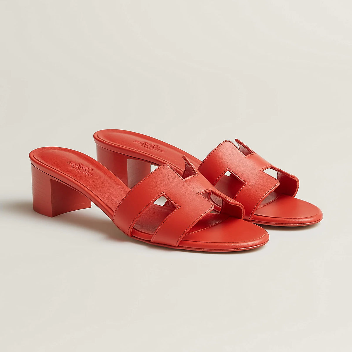 Noir - Rouge Tomette Oasis Sandal